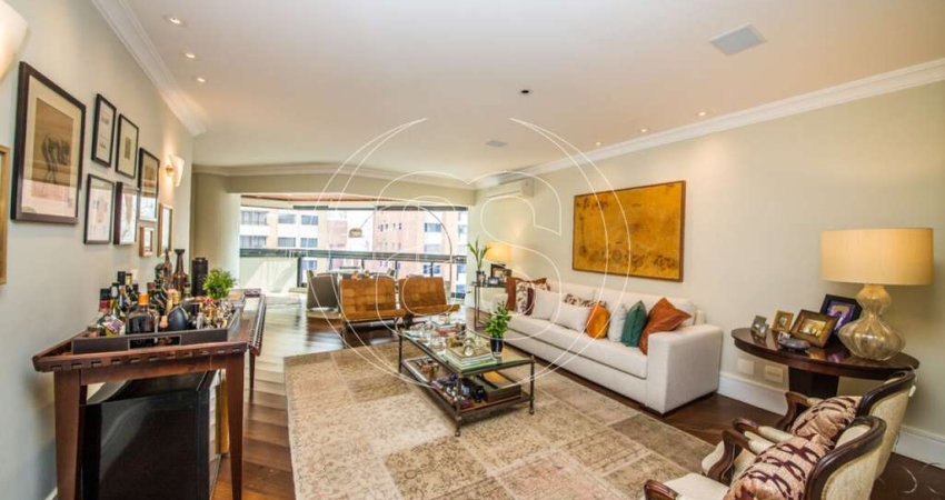Apartamento com 3 quartos para alugar na Avenida Jacutinga, 225, Moema, São Paulo