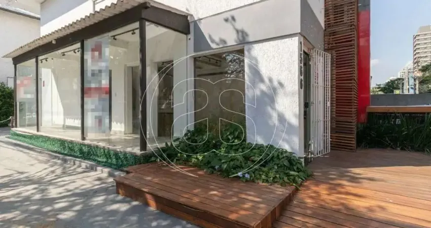 Casa comercial com 4 salas para alugar na Alameda dos Nhambiquaras, 1566, Moema, São Paulo