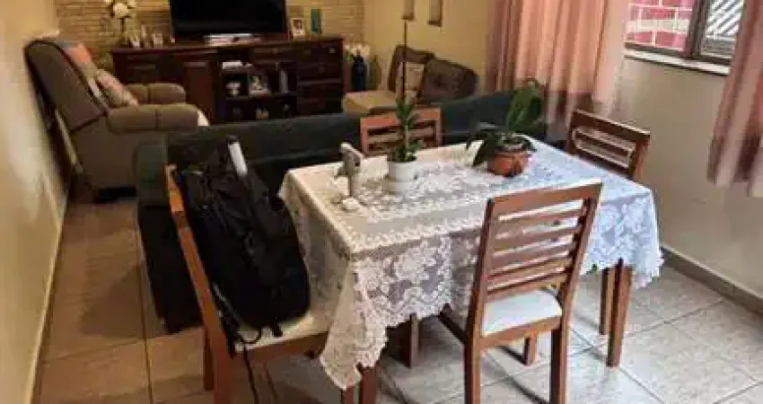 Casa com 3 quartos para alugar na Rua Professor Torres Homem, 611, Embaré, Santos