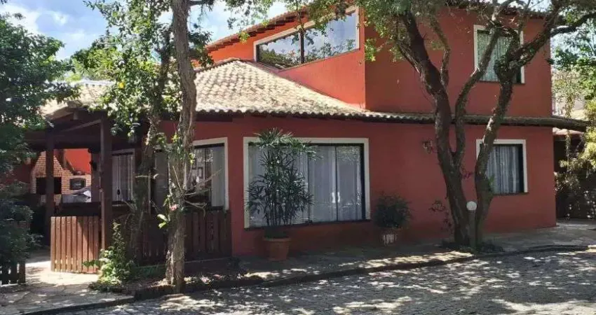 Casa com 4 Quartos Sendo 3 Suítes para Aluguel Temporada em Manguinhos, Próximo à Praia.