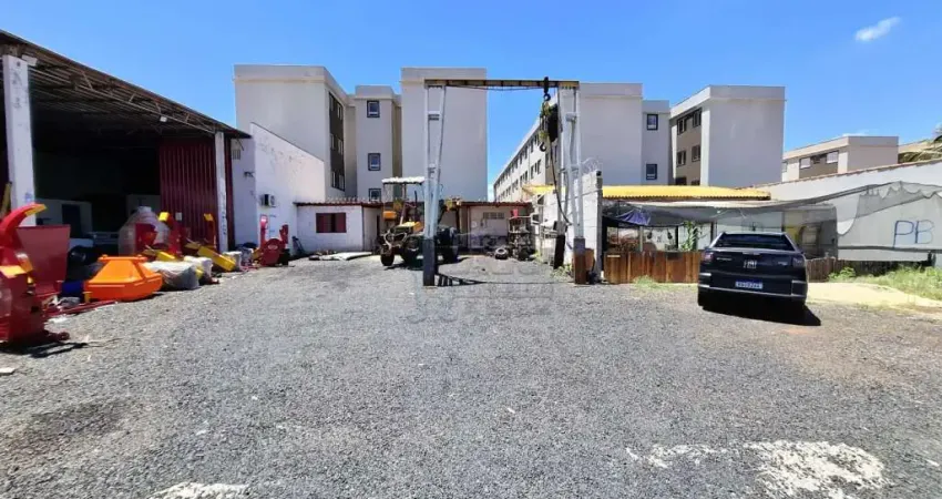 Galpão comercial de 268m² com 03 banheiros para locação - Parque Residencial Cândido Portinari