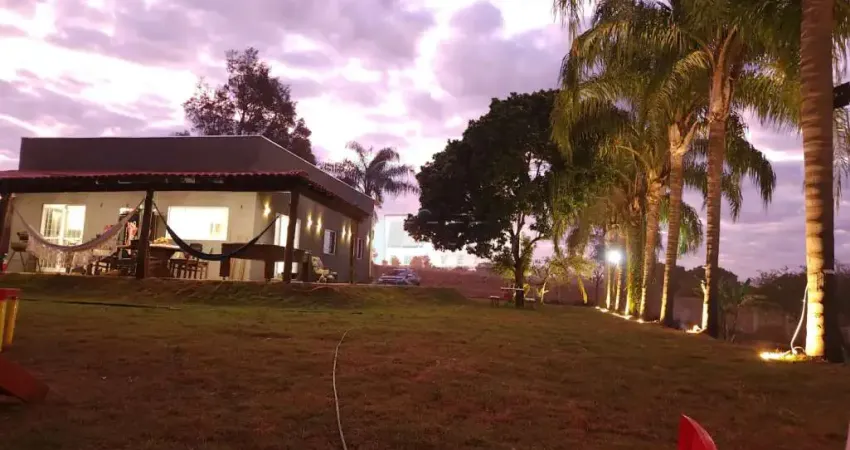 Chácara com 5.000m² de terreno e 03 quartos à venda em condomínio - Parque das Gaivotas