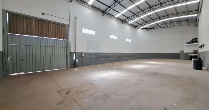 Galpão de 300m² com 02 lavabos para locação - Jardim Jóquei Clube