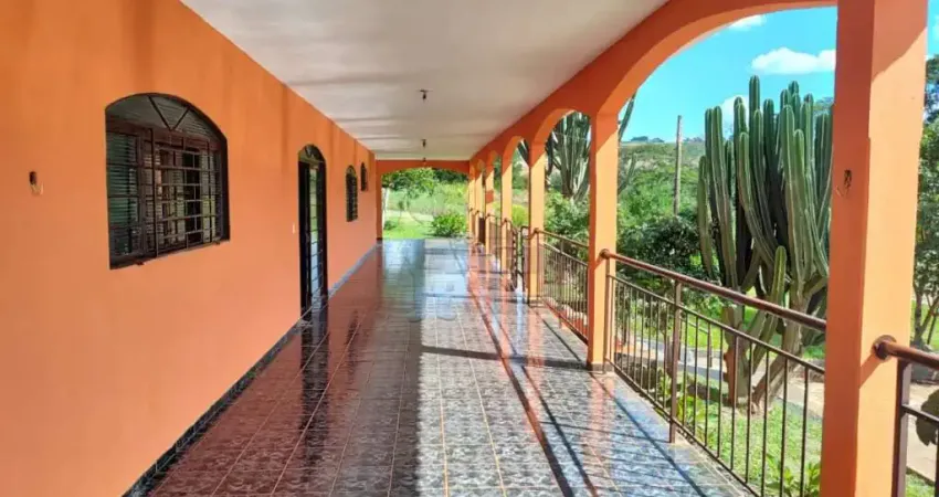Chácara de 400m² com 07 quartos para locação e venda - Zona Rural