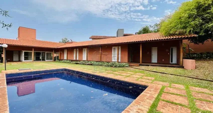 Casa térrea de 420m² com 04 suítes para locação em condomínio - Vila Europa