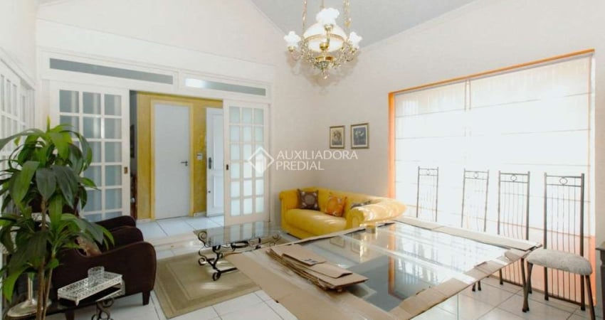 Casa com 3 quartos à venda na Rua Anita Garibaldi, 713, Mont Serrat, Porto Alegre
