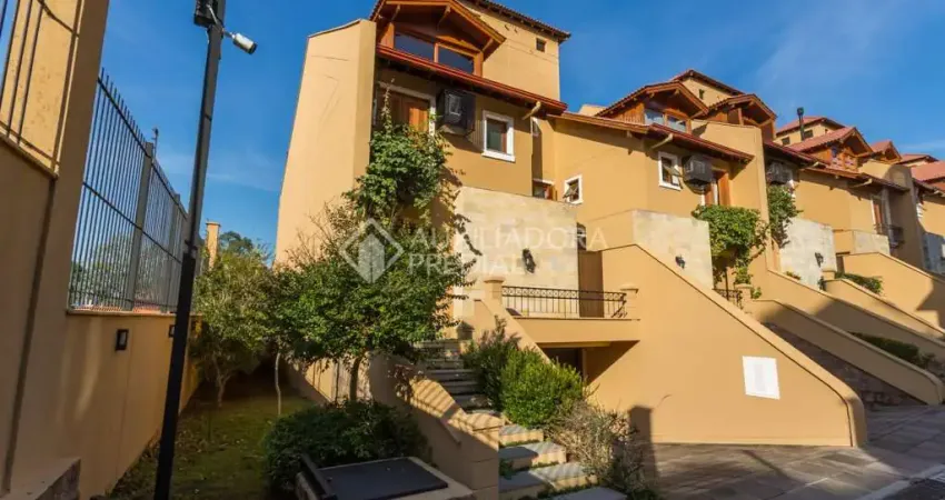 Casa em condomínio fechado com 3 quartos à venda na Rua Ana Maltz Knijnik, 100, Três Figueiras, Porto Alegre