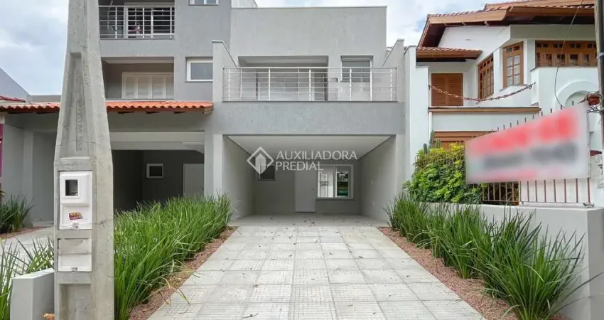 Casa com 2 quartos à venda na Rua Ari Peixoto Martins, 154, Espírito Santo, Porto Alegre