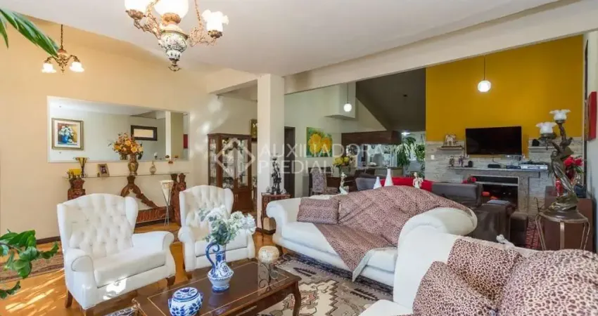 Casa em condomínio fechado com 3 quartos à venda na Rua Coronel Ruy da Cunha Paim, 35, Nonoai, Porto Alegre