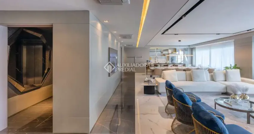 Apartamento com 3 quartos à venda na Avenida Veríssimo de Amaral, 536, Jardim Europa, Porto Alegre