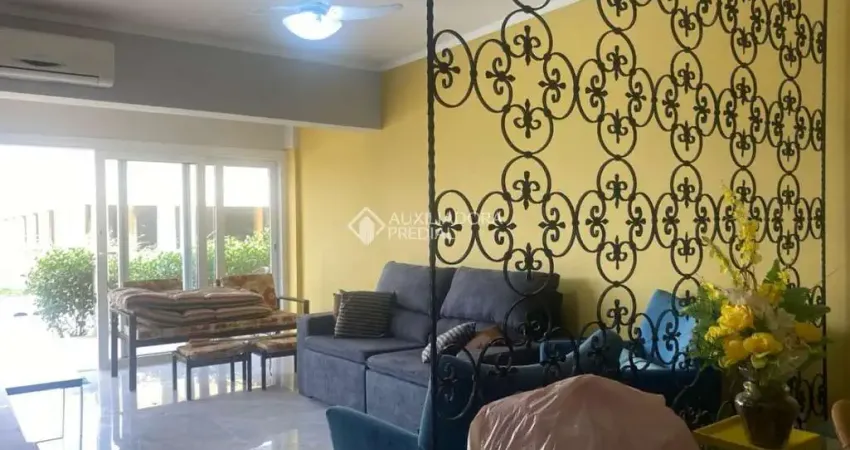 Casa em condomínio fechado com 4 quartos à venda na Avenida Paraguassu, 725, Centro, Xangri-Lá