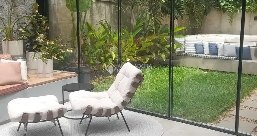 Apartamento com 3 quartos à venda na Avenida General Barreto Viana, 619, Chácara das Pedras, Porto Alegre