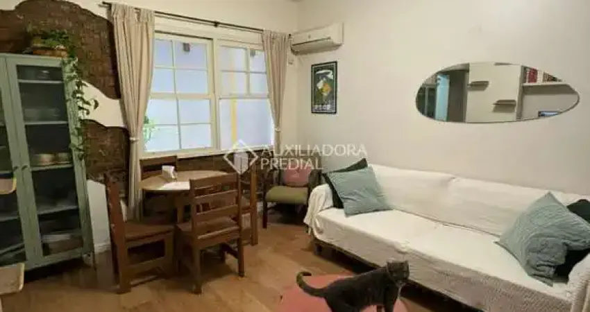 Apartamento com 2 quartos à venda na Rua Duque de Caxias, 1525, Centro Histórico, Porto Alegre