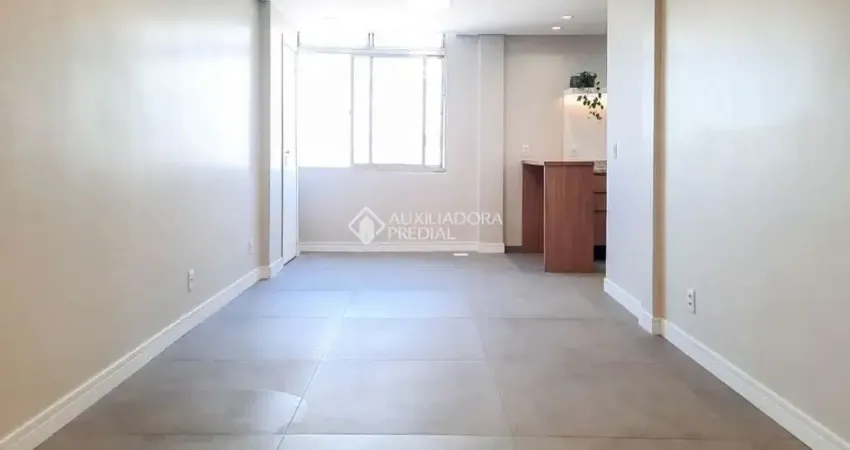 Apartamento com 3 quartos à venda na Rua Avaí, 22, Centro Histórico, Porto Alegre