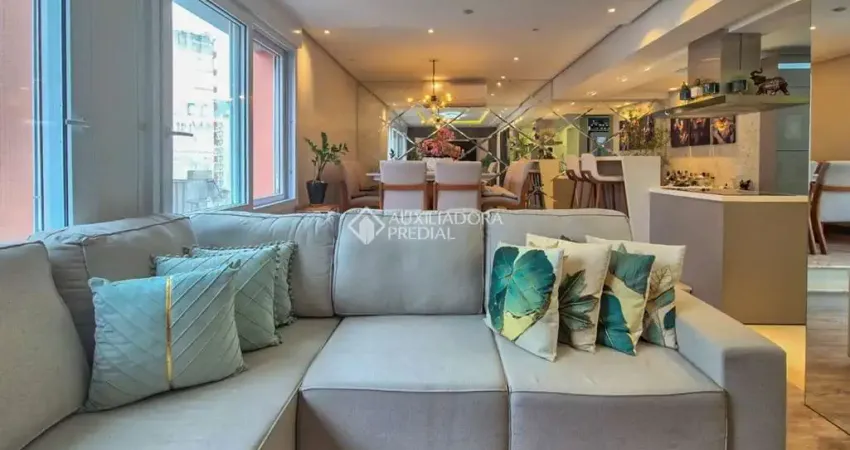 Apartamento com 3 quartos à venda na Rua Marechal Floriano Peixoto, 737, Centro Histórico, Porto Alegre