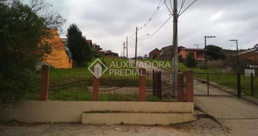 Casa em condomínio fechado com 3 quartos à venda na Estrada João Passuelo, 1100, Vila Nova, Porto Alegre