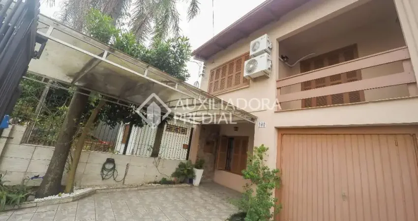 Casa em condomínio fechado com 4 quartos à venda na Rua Evangelina Porto, 140, Vila João Pessoa, Porto Alegre