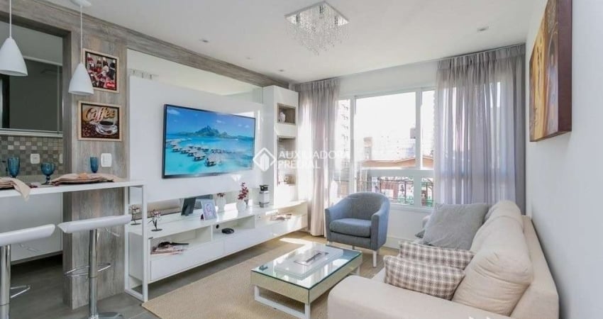Apartamento com 2 quartos à venda na Rua Paulo Setúbal, 134, Passo da Areia, Porto Alegre