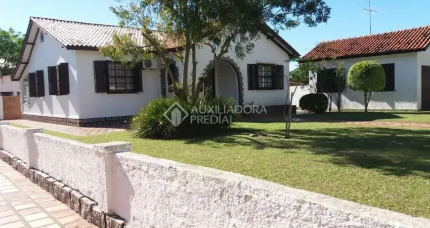 Casa com 3 quartos à venda na BORGES DE MEDEIROS, 287, Centro, Tapes