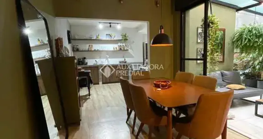 Apartamento com 2 quartos à venda na Rua Vieira de Castro, 193, Farroupilha, Porto Alegre