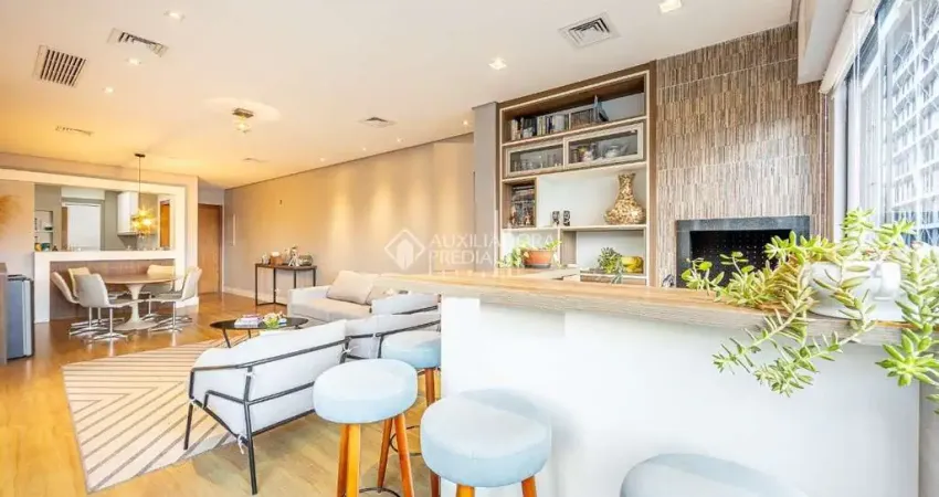 Apartamento com 3 quartos à venda na Avenida Soledade, 332, Petrópolis, Porto Alegre