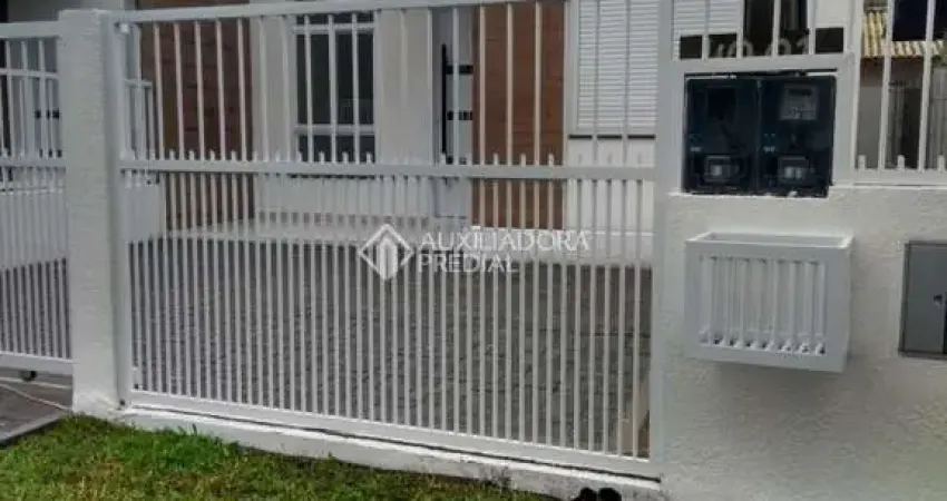 Casa com 2 quartos à venda na Rua Pelotas, 48, Centro, Imbé