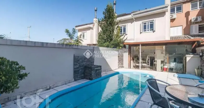 Casa com 3 quartos à venda na Rua Lemuria, 72, Ipanema, Porto Alegre