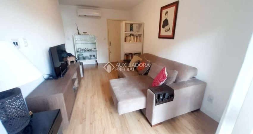 Apartamento com 1 quarto à venda na Travessa Dezenove de Novembro, 272, Santo Antônio, Porto Alegre