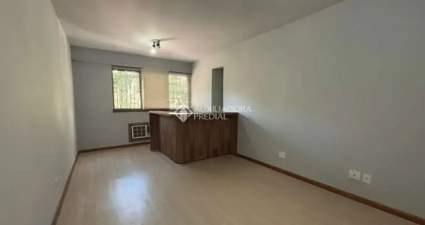 Apartamento com 3 quartos para alugar na Rua Matias José Bins, 1665, Vila Jardim, Porto Alegre