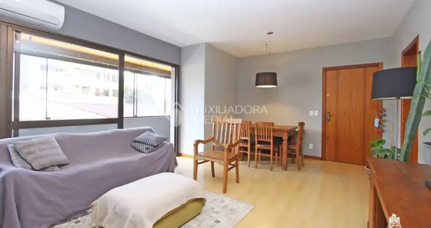 Apartamento com 3 quartos à venda na Avenida João Obino, 445, Petrópolis, Porto Alegre