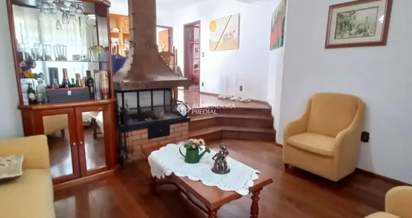Casa com 3 quartos à venda na Rua Valentin Comerlatto, 884, Bela Vista, Caxias do Sul