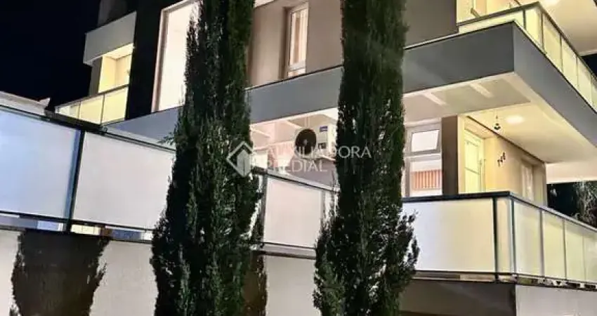 Casa com 3 quartos à venda na Rua Rafael de Lorenzi, 1039, Ana Rech, Caxias do Sul