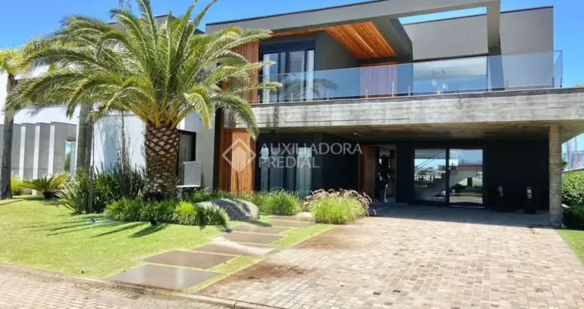 Casa em condomínio fechado com 5 quartos à venda na Rua Rio Jacuí, 1336, Centro, Xangri-Lá