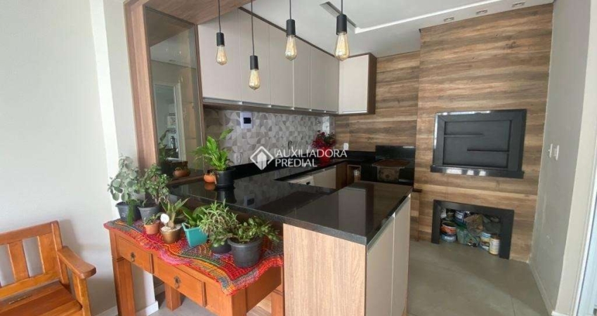 Casa com 2 quartos à venda na Avenida Vasco Alves Pereira, 790, Morada da Colina, Guaíba
