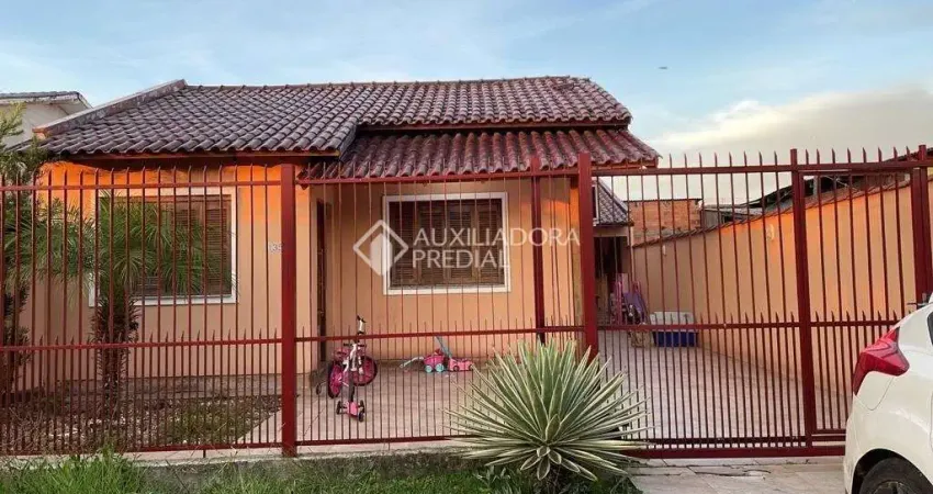 Casa com 2 quartos à venda na Clara, Santa, 135, Jardim dos Lagos, Guaíba
