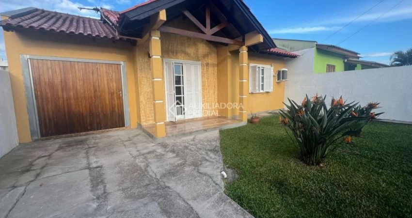 Casa com 2 quartos à venda na Rua Dezessete de Dezembro, 30, Jardim dos Lagos, Guaíba