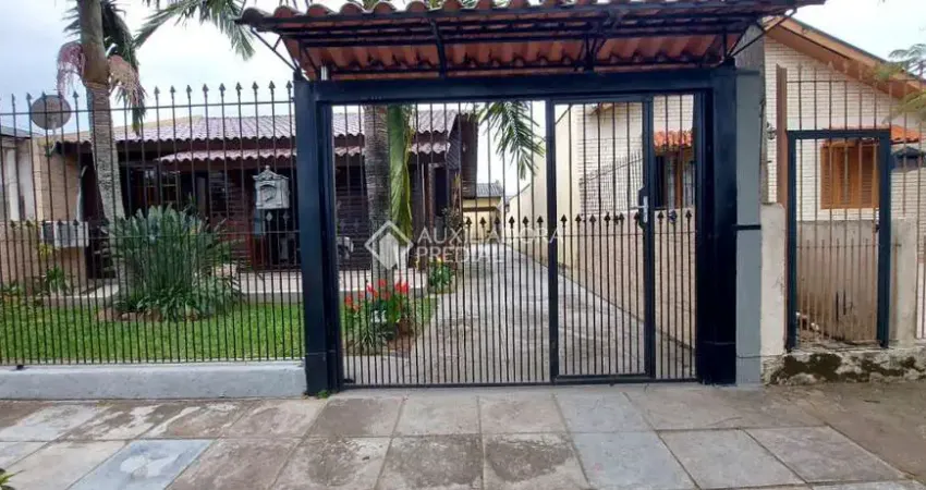 Casa com 2 quartos à venda na Herbert Rhodenbuschu, 202, Centro, Guaíba