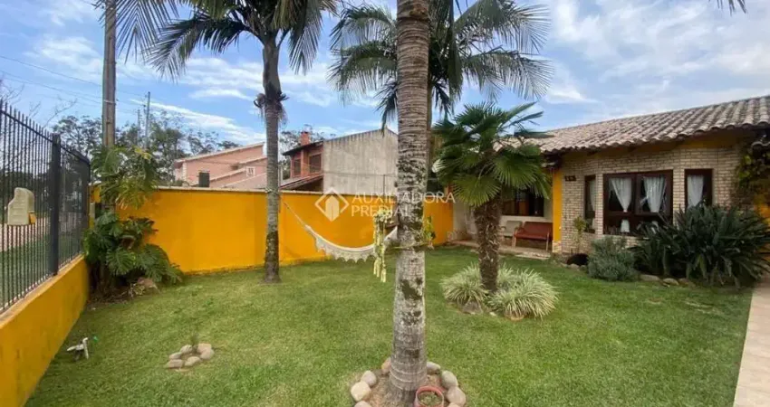 Casa com 2 quartos à venda na Avenida Farroupilha, 64, Flórida, Guaíba