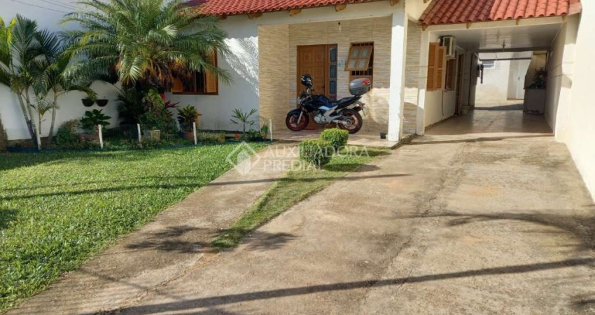 Casa em condomínio fechado com 2 quartos à venda na Rua Érico Veríssimo, 481, Jardim dos Lagos, Guaíba