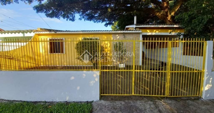 Casa em condomínio fechado com 3 quartos à venda na CARLOS DE MOURA E CUNHA, DOUTOR, 374, Centro, Guaíba