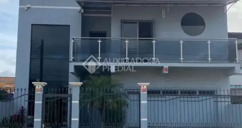 Casa com 4 quartos à venda na Rua Anita Garibaldi, 350, Sumaré, Alvorada