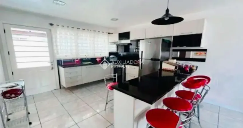 Casa com 3 quartos à venda na Rua Doutor Alfredo Angelo Filho, 497, Igara, Canoas