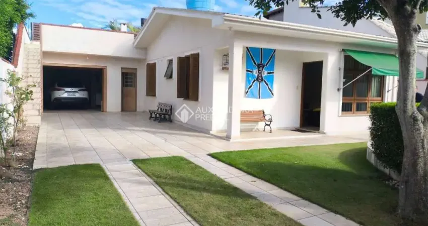 Casa com 3 quartos à venda na Rua Mem de Sá, 503, Nossa Senhora das Graças, Canoas