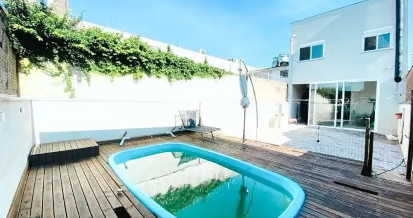 Casa com 2 quartos à venda na Avenida Agostini, 54, Navegantes, Porto Alegre