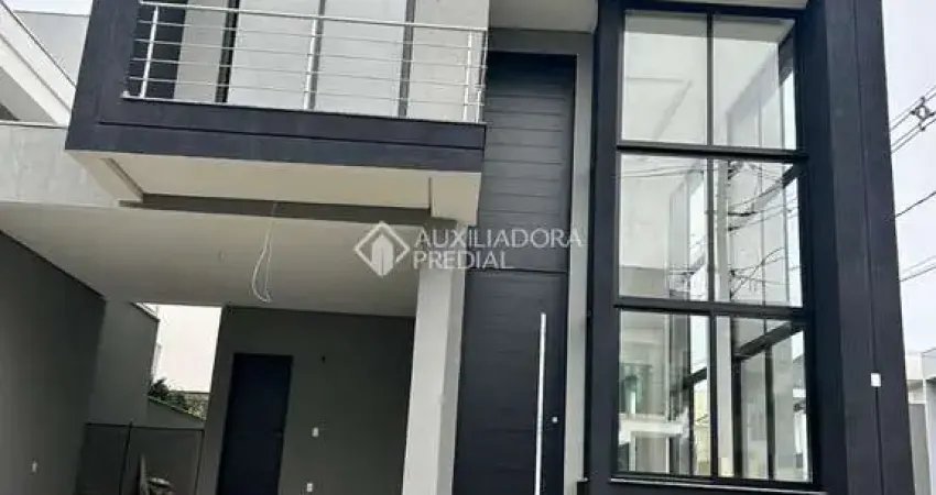 Casa em condomínio fechado com 3 quartos à venda na Avenida Obedy Cândido Vieira, 620, Central Parque, Cachoeirinha