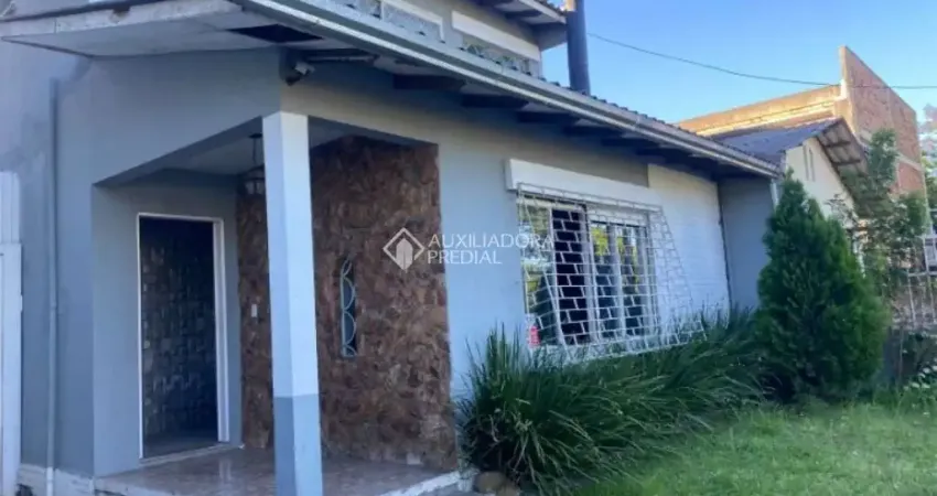 Casa com 3 quartos à venda na Alameda Três de Outubro, 232, Sarandi, Porto Alegre