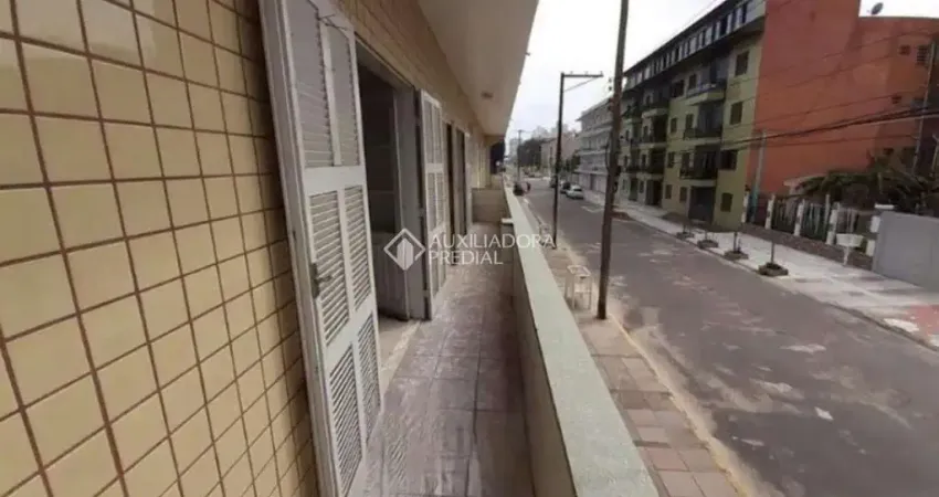 Apartamento com 3 quartos à venda na Rua Três De Outubro, 1736, Centro, Tramandaí