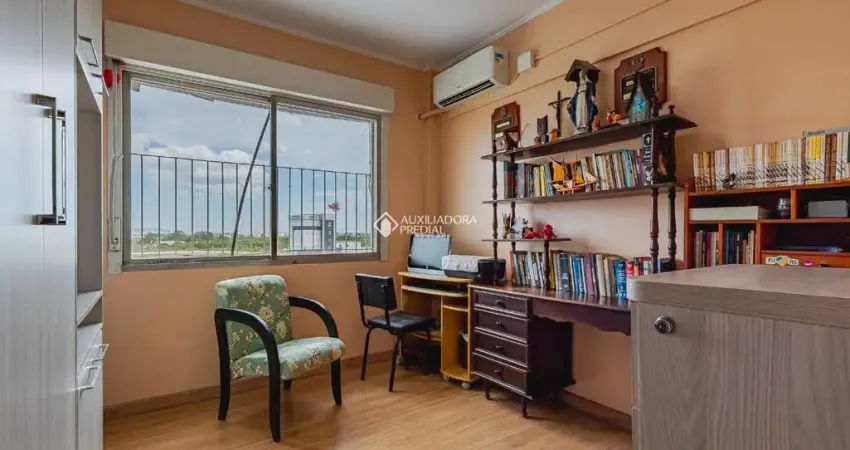 Apartamento com 3 quartos à venda na Avenida Victor Barreto, 3056, Centro, Canoas