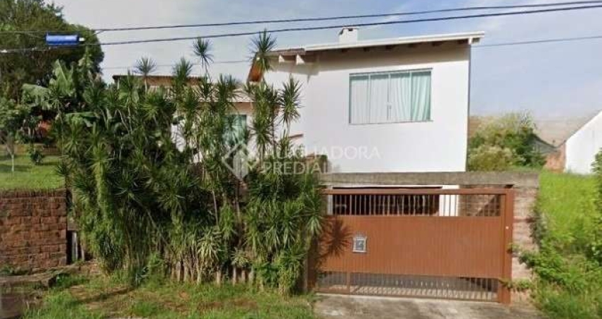 Casa com 3 quartos à venda na Rua Marco Aurélio Hidalgo, 53, Nossa Senhora das Graças, Canoas