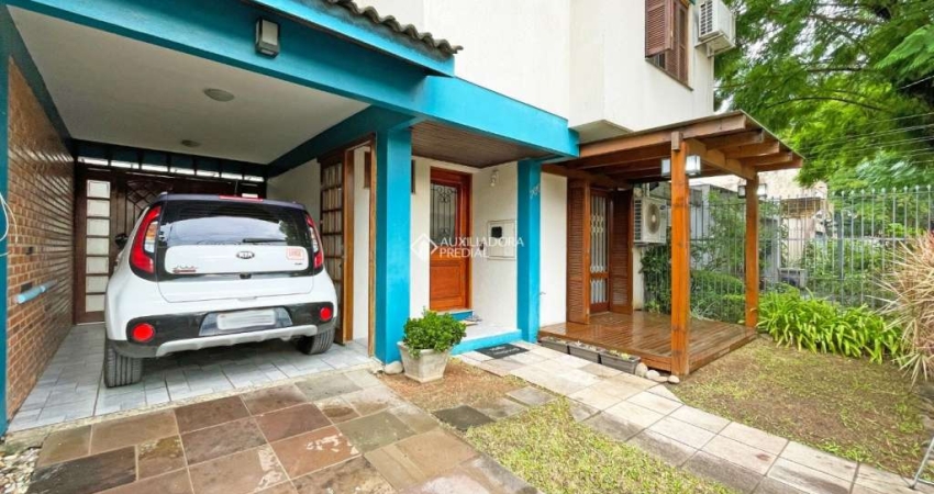 Casa com 3 quartos à venda na Rua Waldomiro Schapke, 730, Partenon, Porto Alegre